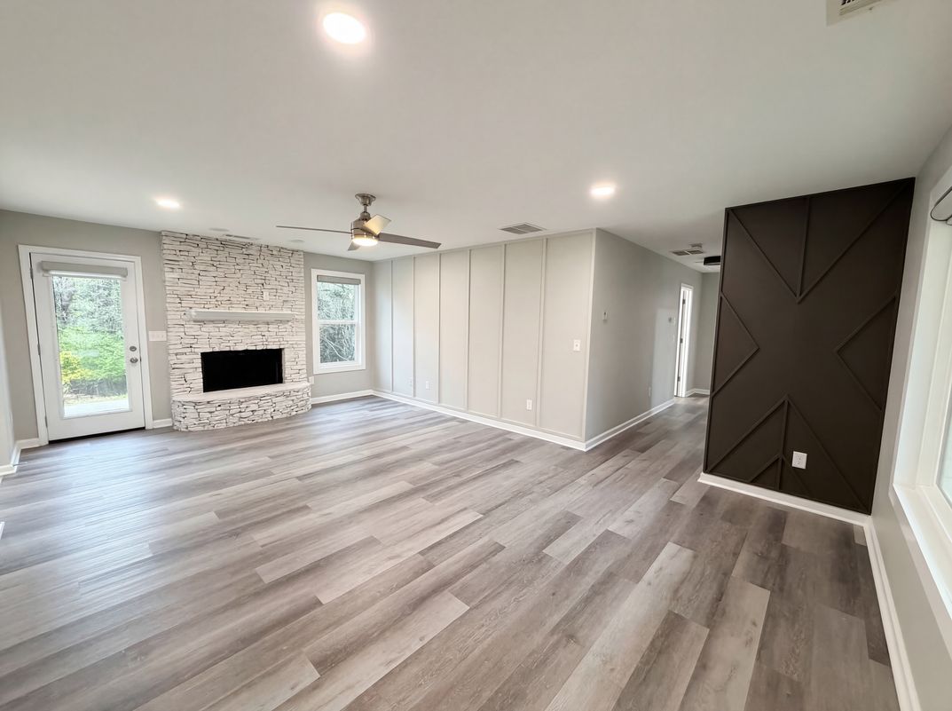 Photo 3 of 19 of 4241 Grady Smith Rd, Loganville, GA