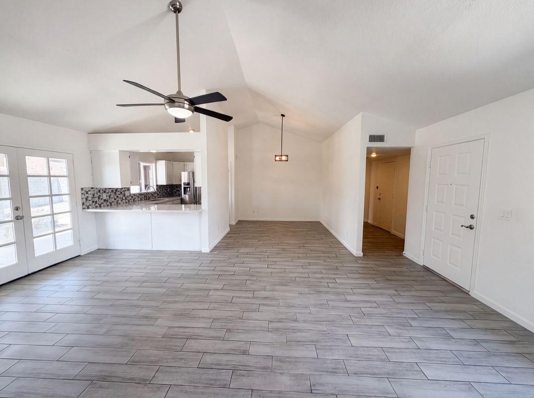 Photo 10 of 22 of 6915 W Cherry Hills Dr, Peoria, AZ
