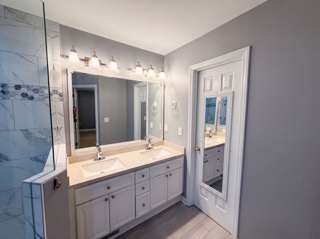 Photo 13 of 18 of 513 Saint Croix Dr, Holly Springs, NC