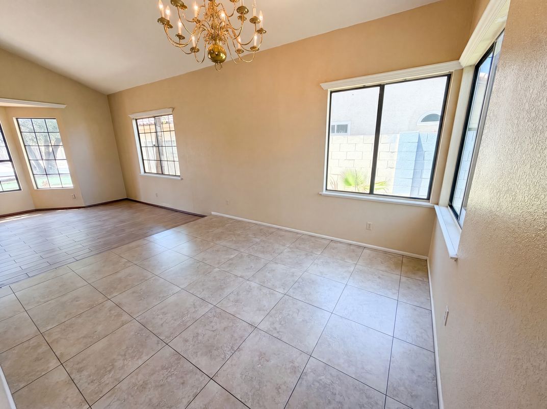 Photo 10 of 45 of 3810 N Wintergreen Way, Avondale, AZ