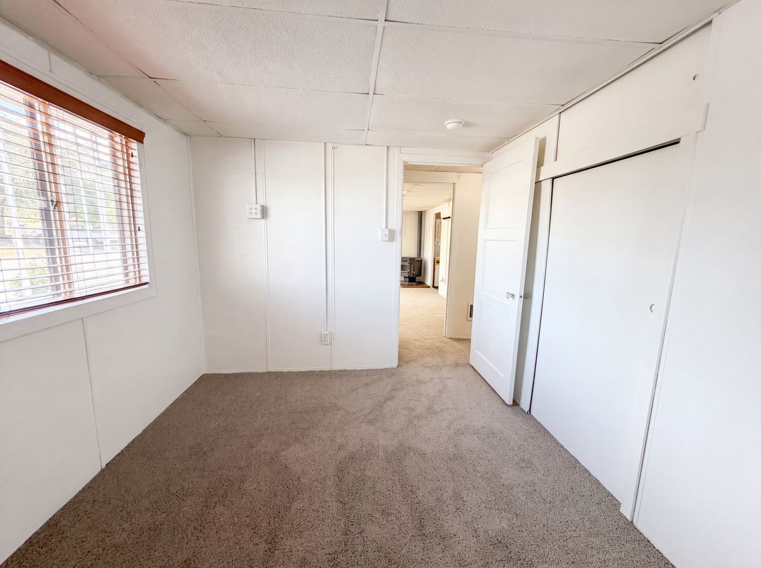 Photo 9 of 21 of 1758 39th St, Los Alamos, NM
