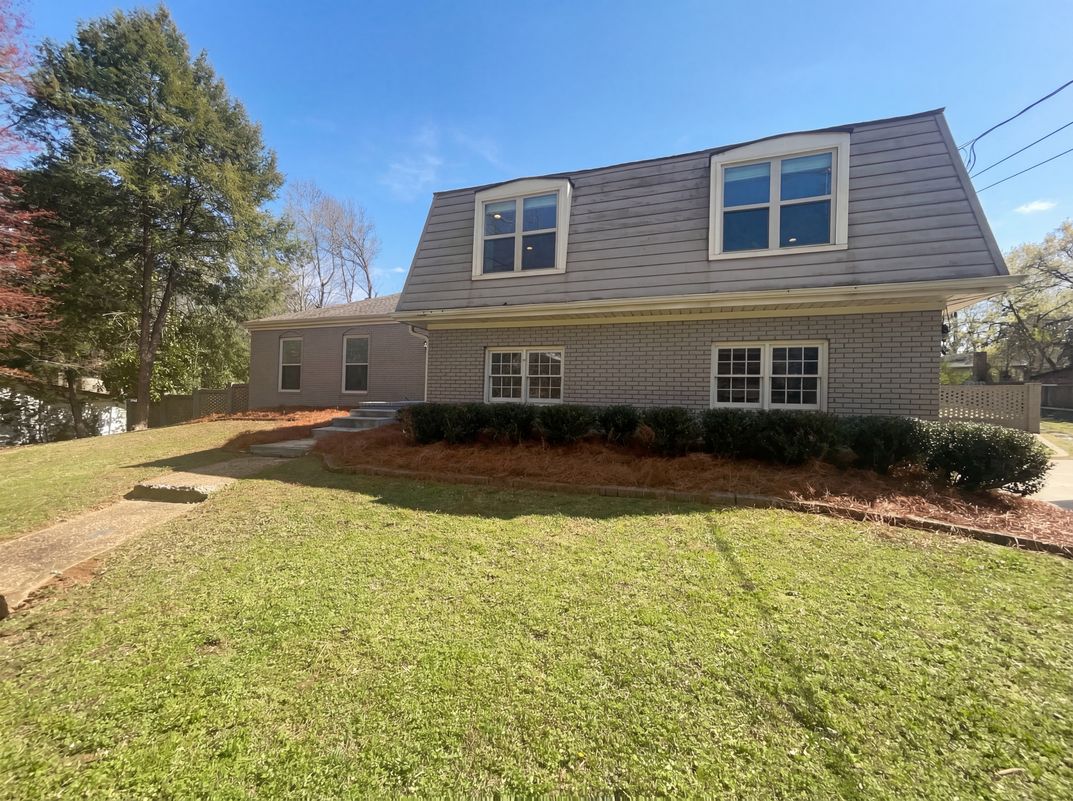 Property photo 1 of 2770 Burtz Dr