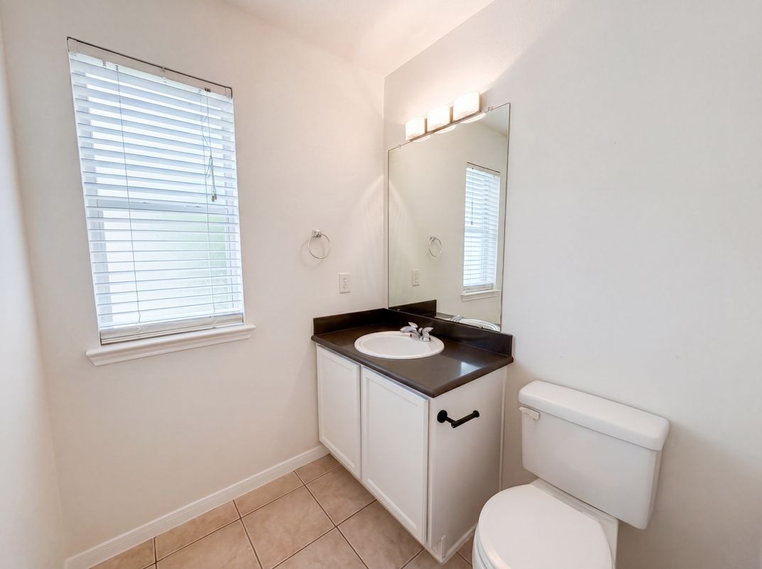 Photo 17 of 23 of 11918 Sonora Springs Dr, Tomball, TX