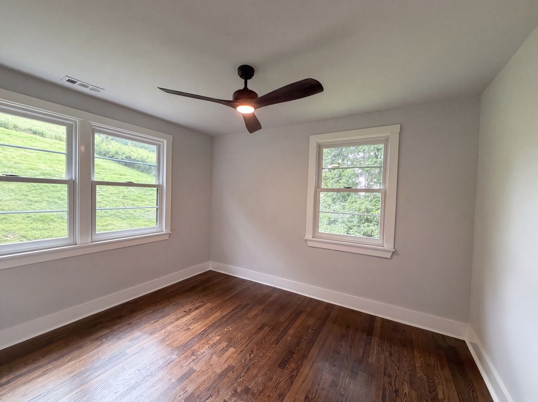 Photo 15 of 36 of 6112 Pinehurst Dr, Nashville, TN