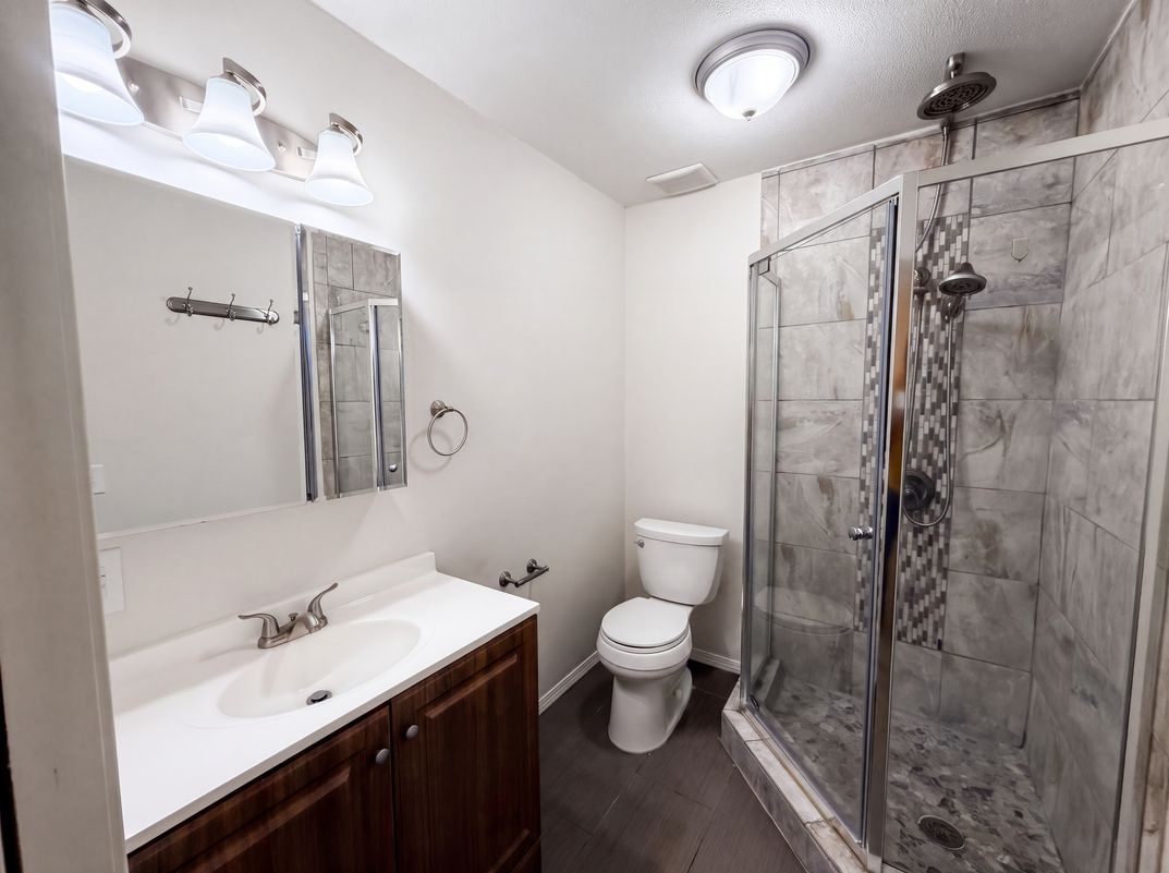 Photo 15 of 24 of 13802 Holyoke Path, Apple Valley, MN