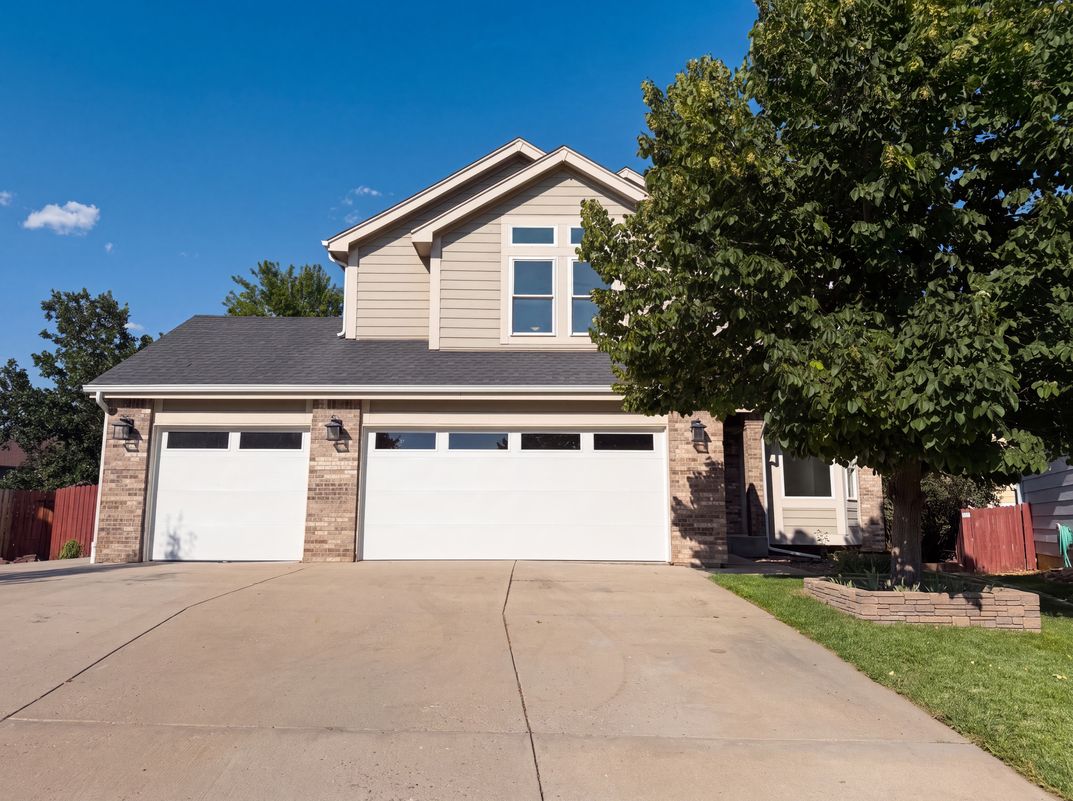 Property photo 1 of 10562 Falcon St