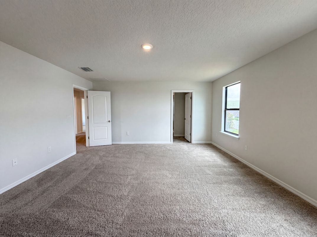 Photo 14 of 29 of 14207 Alistar Manor Dr, Wimauma, FL