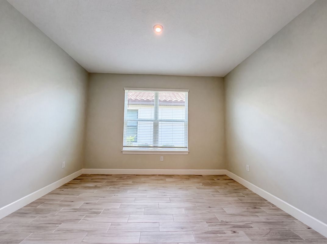 Photo 15 of 31 of 4516 Crestpoint Way, Palmetto, FL