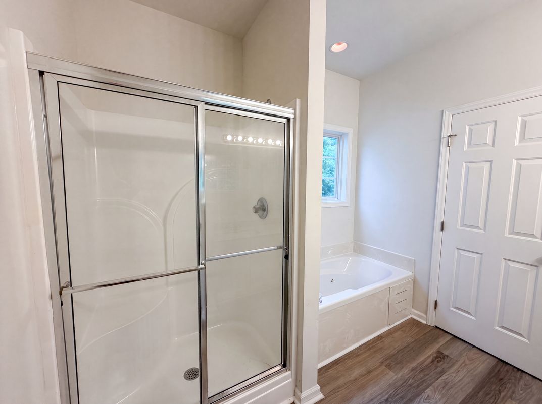 Photo 14 of 20 of 4100 Birchgarden Dr, High Point, NC