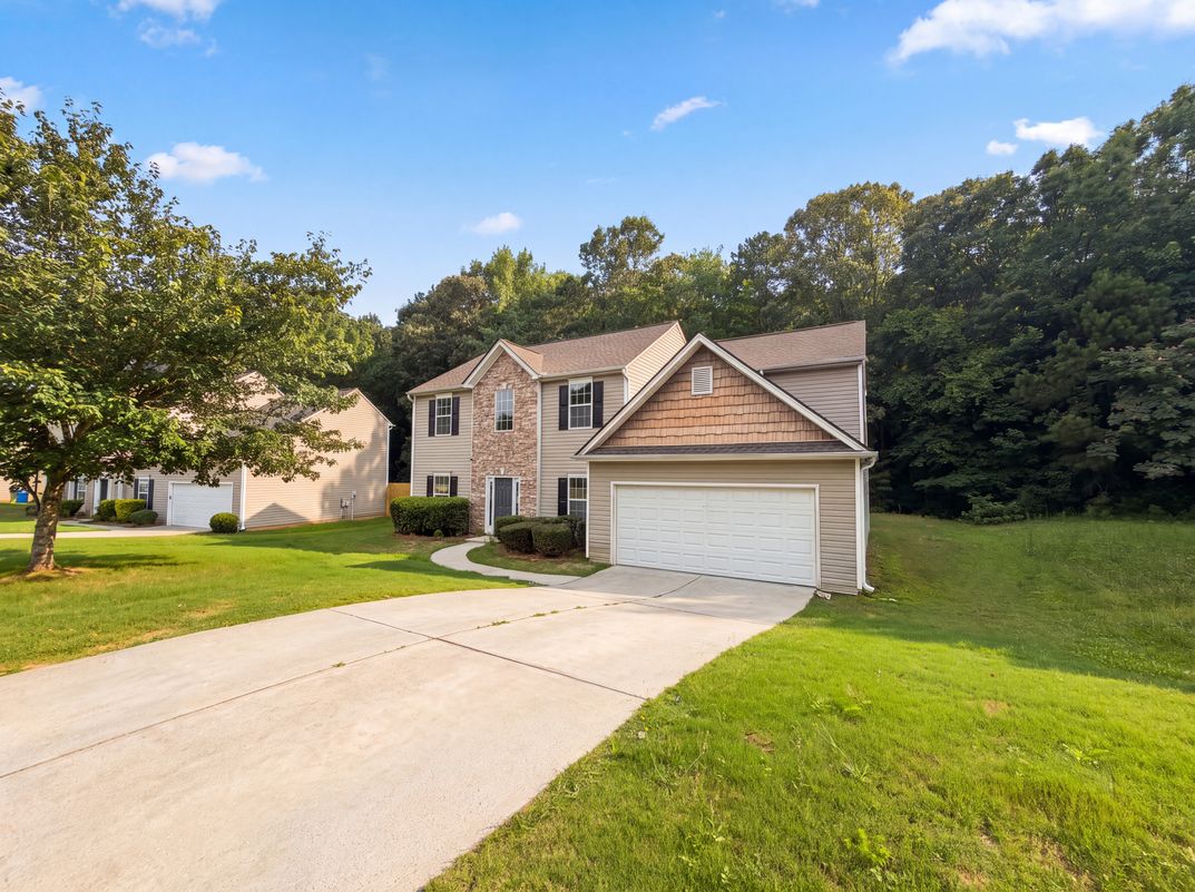 Photo 25 of 29 of 6257 Polar Fox Ct, Riverdale, GA