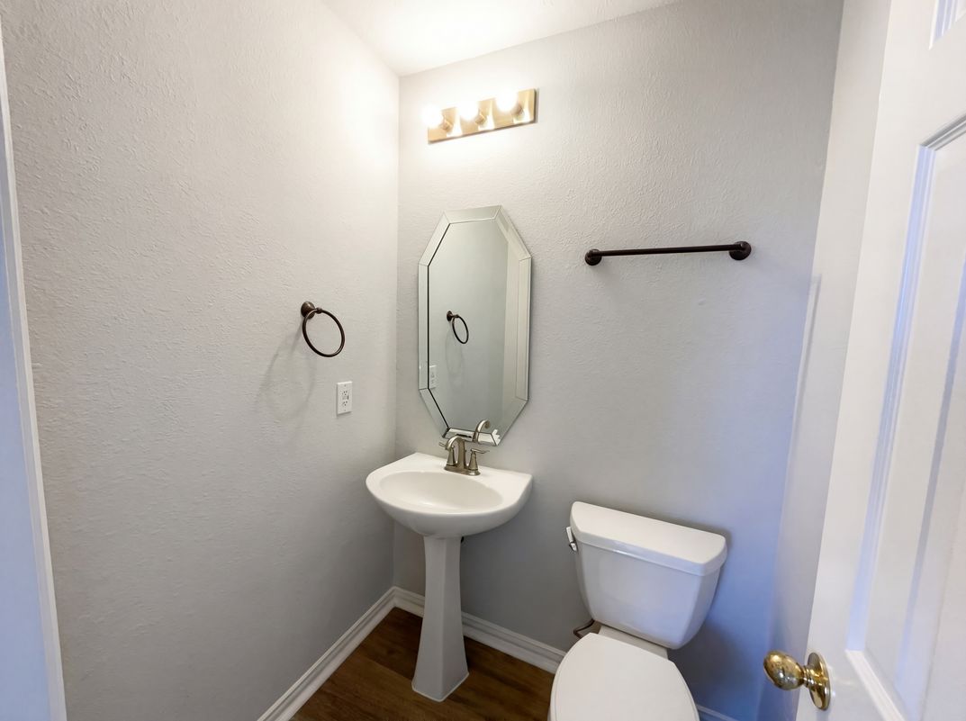 Photo 18 of 23 of 3421 Sandy Trail Ln, Plano, TX