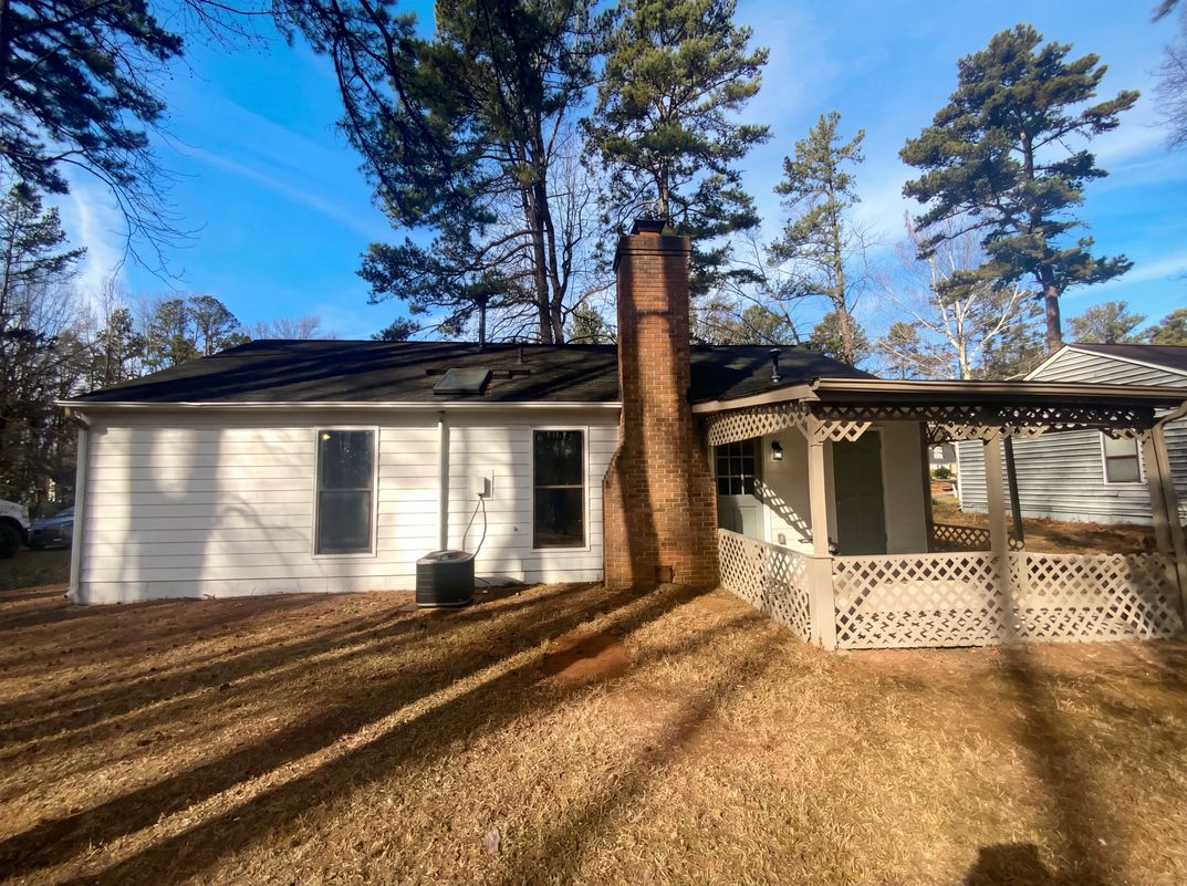Photo 5 of 21 of 6312 Old Hickory Ct, Charlotte, NC