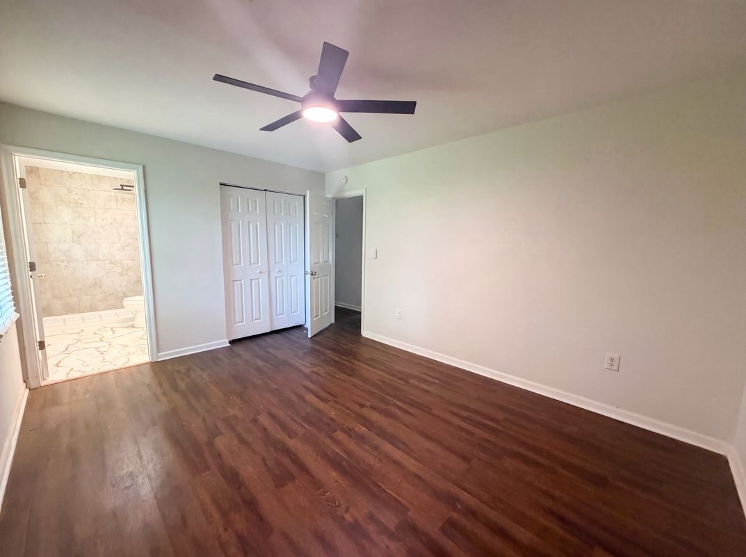 Photo 4 of 18 of 1110 Stuart Dr, Moncks Corner, SC