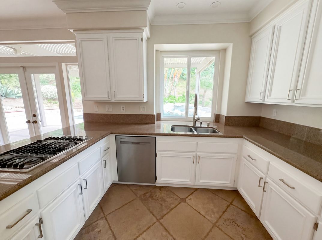 Photo 16 of 30 of 3810 San Antonio Rd, Yorba Linda, CA