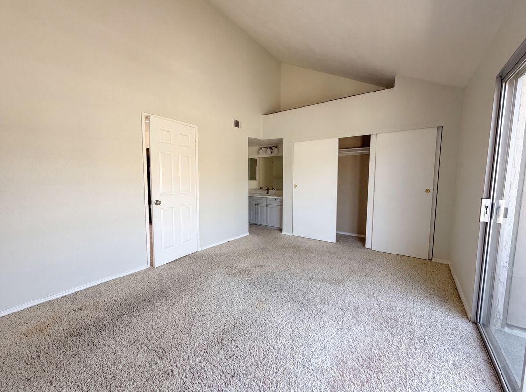 Photo 4 of 27 of 8745 Spring Canyon Dr, Spring Valley, CA
