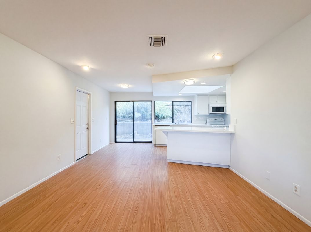 Photo 7 of 21 of 2785 Bonita Dr, Highland, CA