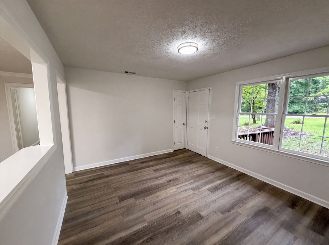 Photo 3 of 17 of 500 Kilcrease Rd, Auburn, GA