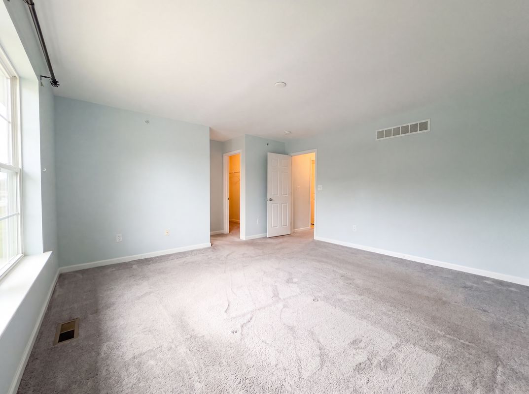Photo 4 of 24 of 5145 Dogwood Trl, Allentown, PA