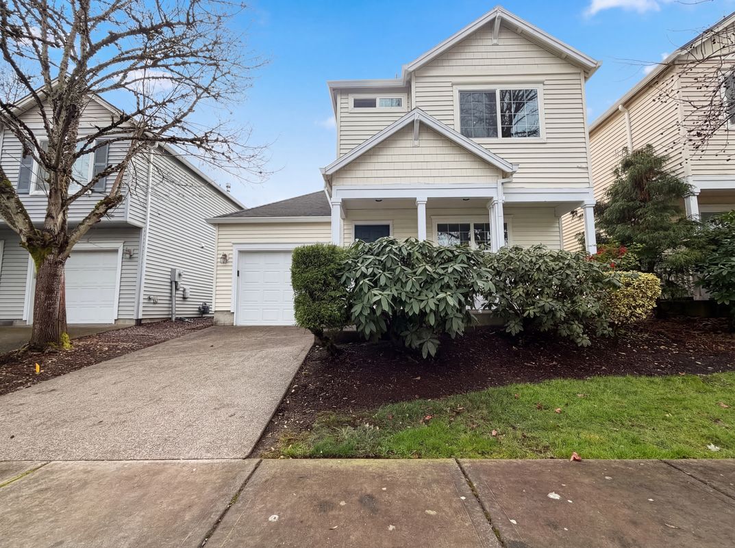 Photo 12 of 22 of 1262 NE Kinney St, Hillsboro, OR