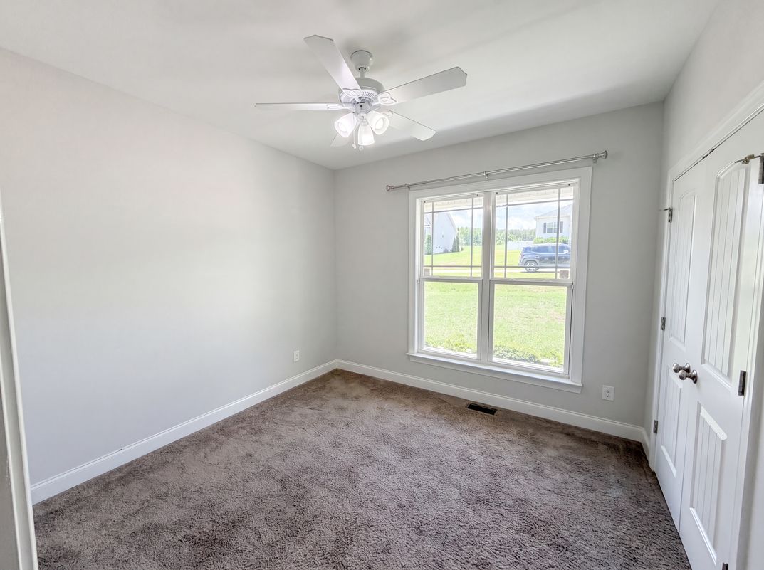 Photo 8 of 19 of 372 Cotton Mill Dr, Zebulon, NC