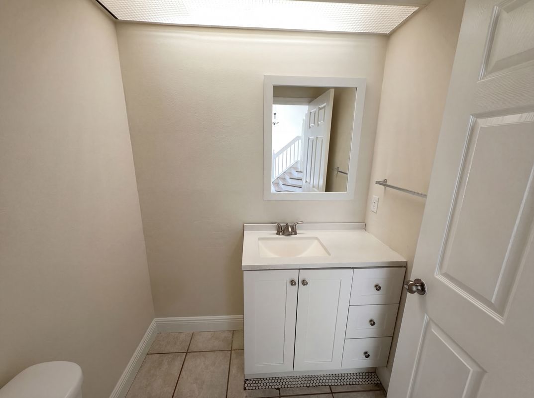 Photo 18 of 33 of 1729 Elmstead Ct, Orlando, FL