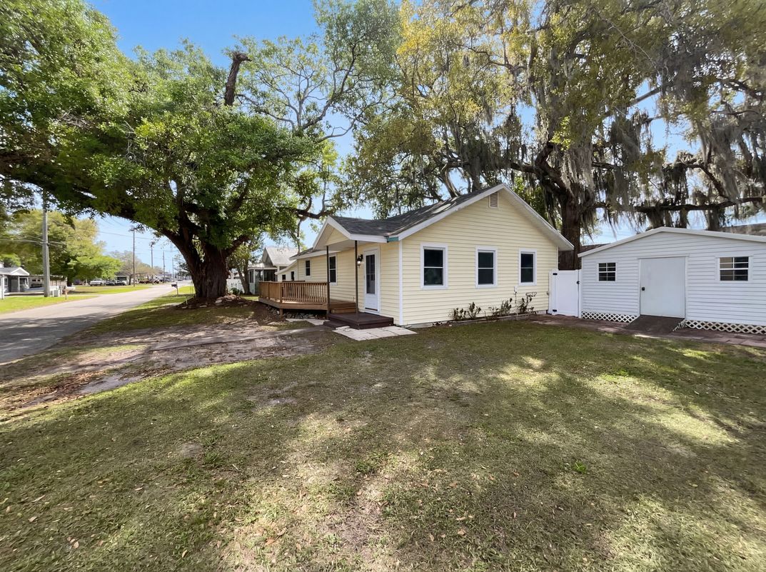 Photo 10 of 34 of 1623 12th St, Saint Cloud, FL