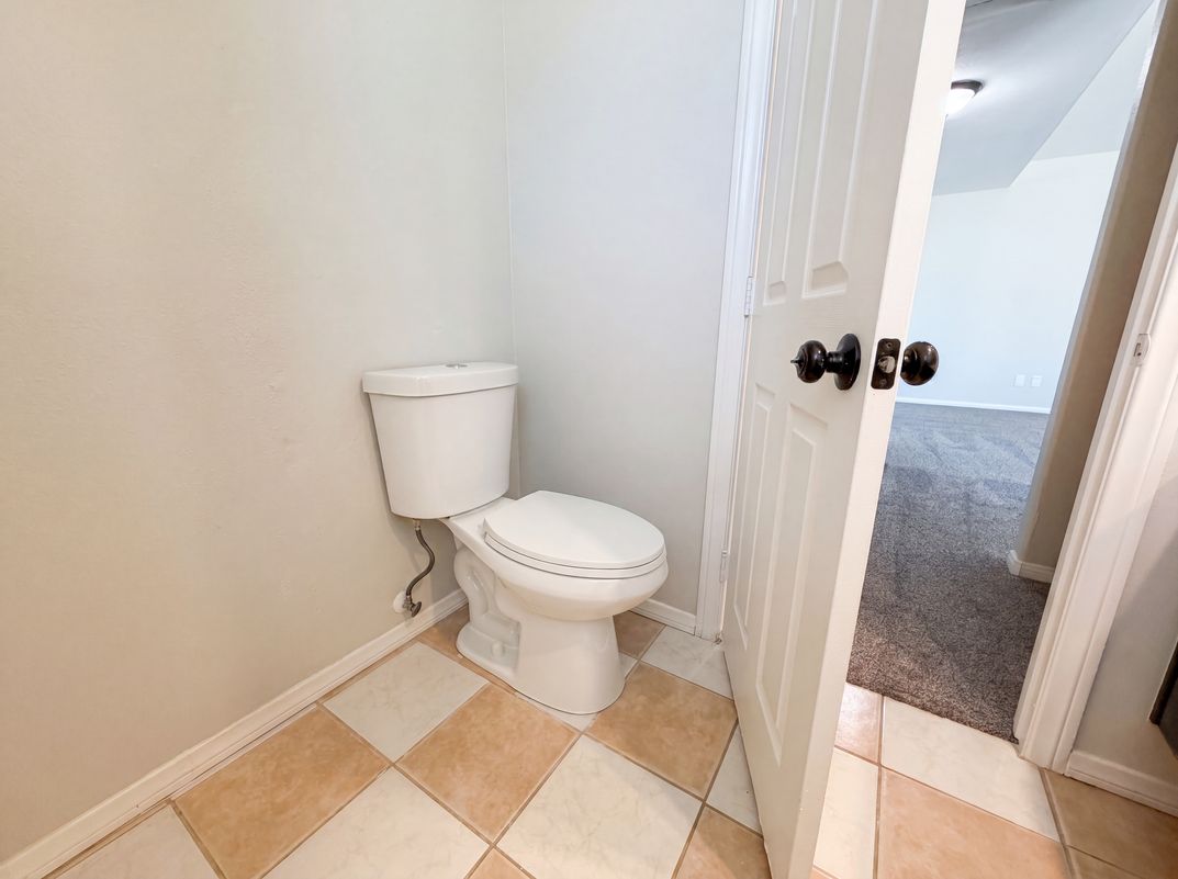 Photo 15 of 28 of 13185 Great Falls Ave, Victorville, CA