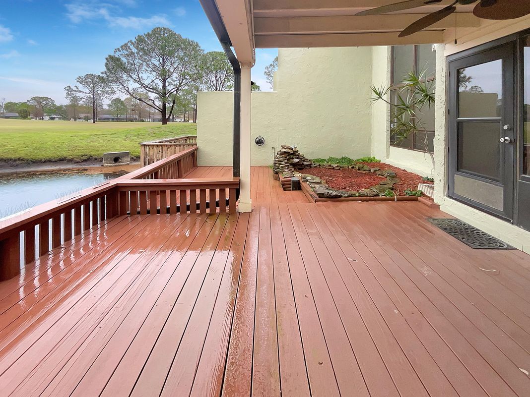Photo 8 of 27 of 13516 Palmwood Ln, Tampa, FL