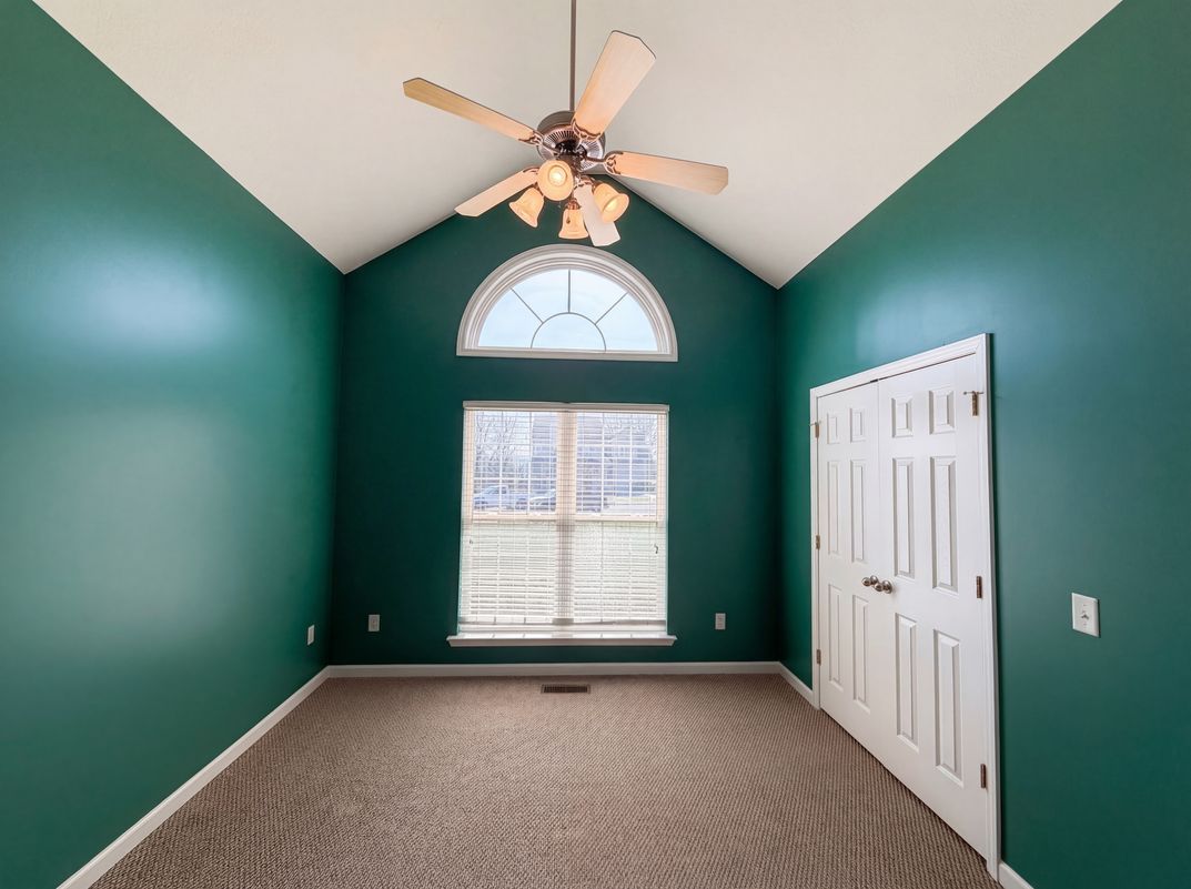 Photo 16 of 26 of 6937 Bucksland Dr, Ooltewah, TN
