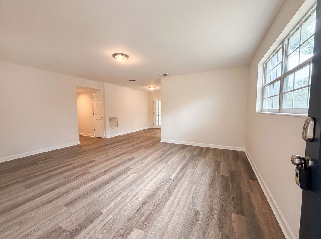 Property photo 3 of 7361 Proxima Rd