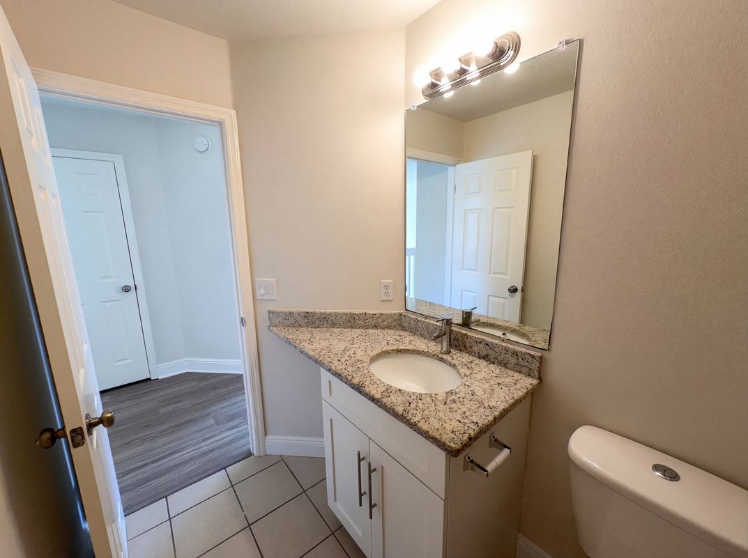 Photo 30 of 33 of 1729 Elmstead Ct, Orlando, FL