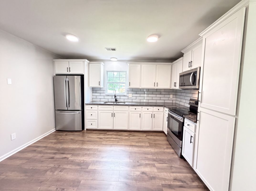 Photo 6 of 16 of 10244 Gloman Ct, Mint Hill, NC