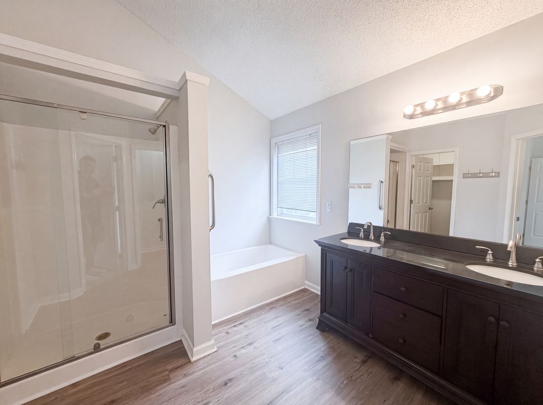 Photo 12 of 17 of 4549 Drewbridge Way, Raleigh, NC