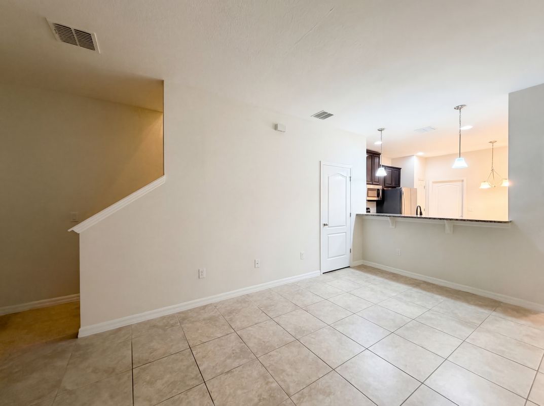Photo 12 of 26 of 10844 Verawood Dr, Riverview, FL