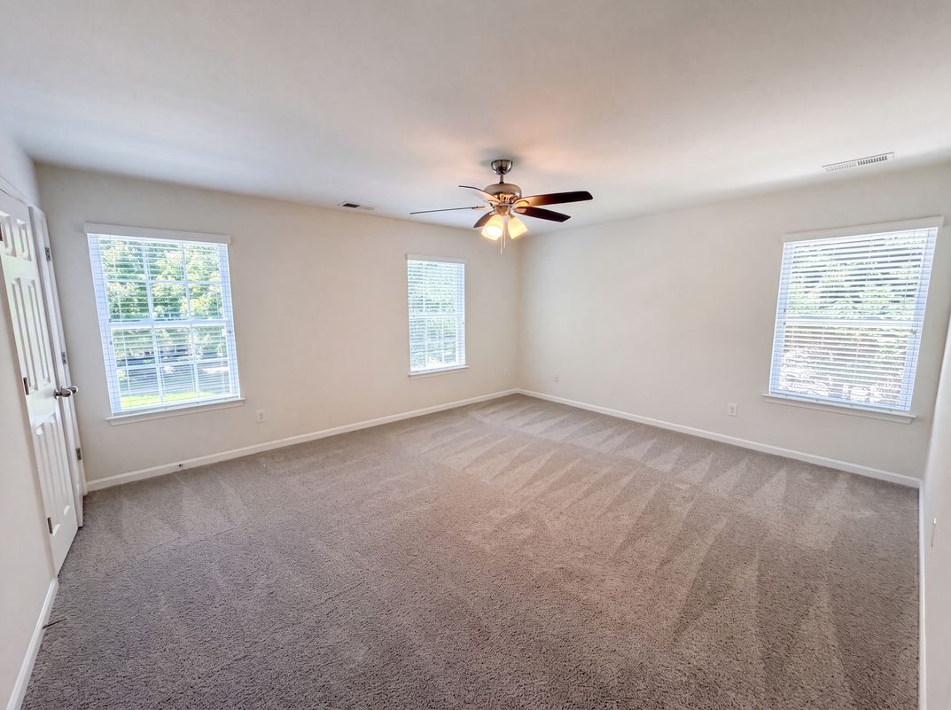 Photo 13 of 18 of 5837 McDowell Run Dr, Huntersville, NC