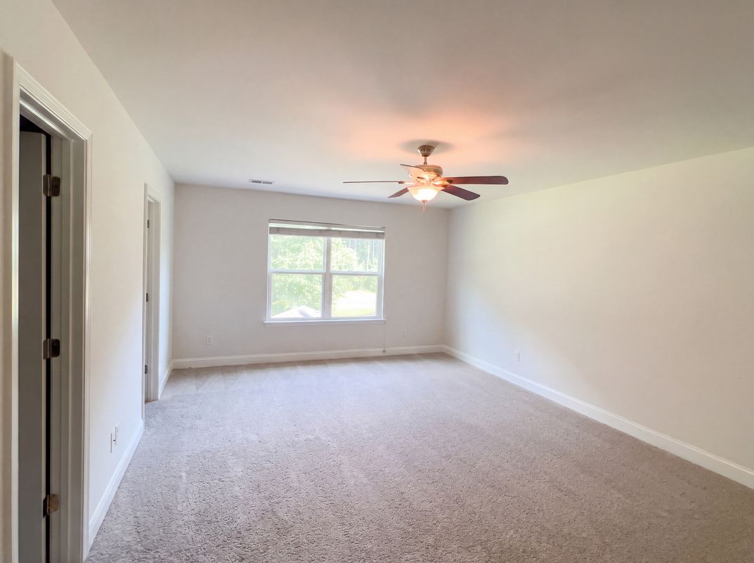 Photo 15 of 42 of 301 Decatur Dr, Summerville, SC
