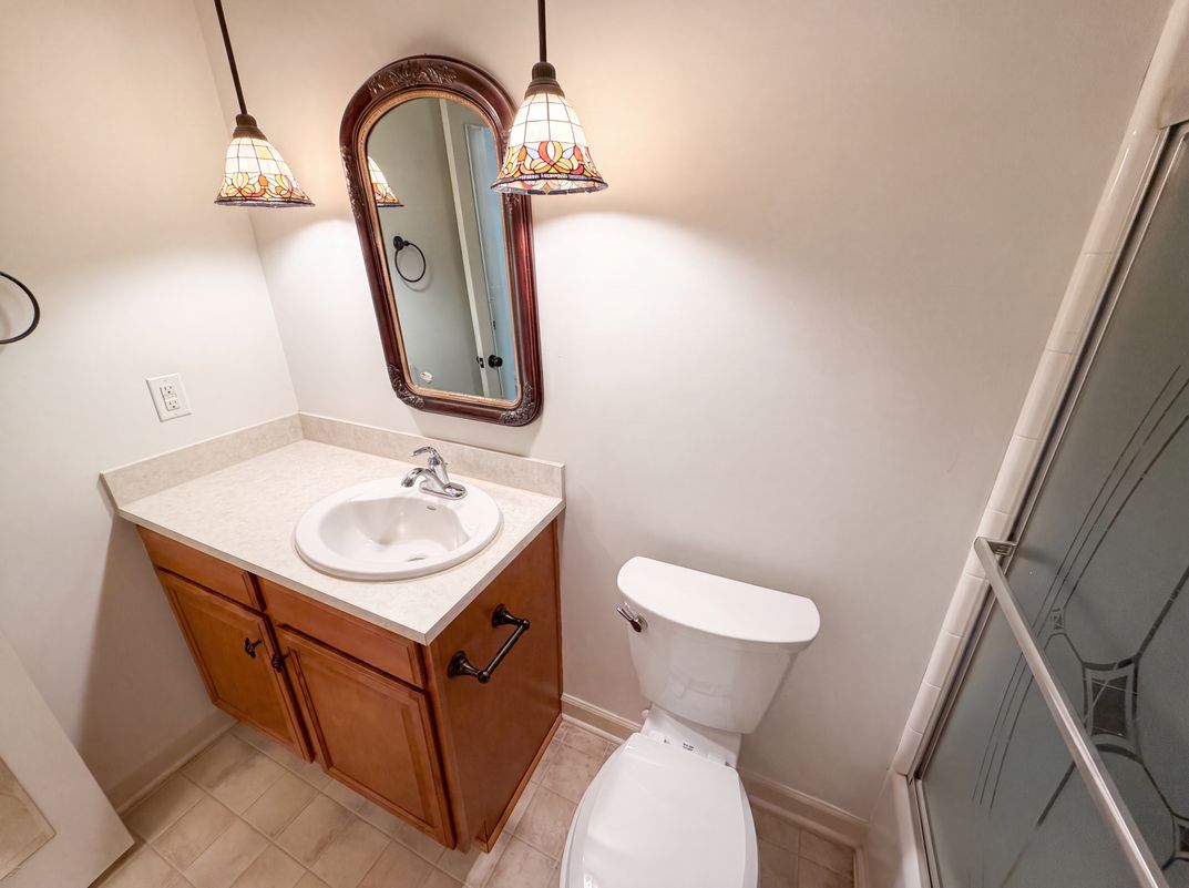 Photo 12 of 23 of 713 Ridgedale Ct, Charlotte, NC