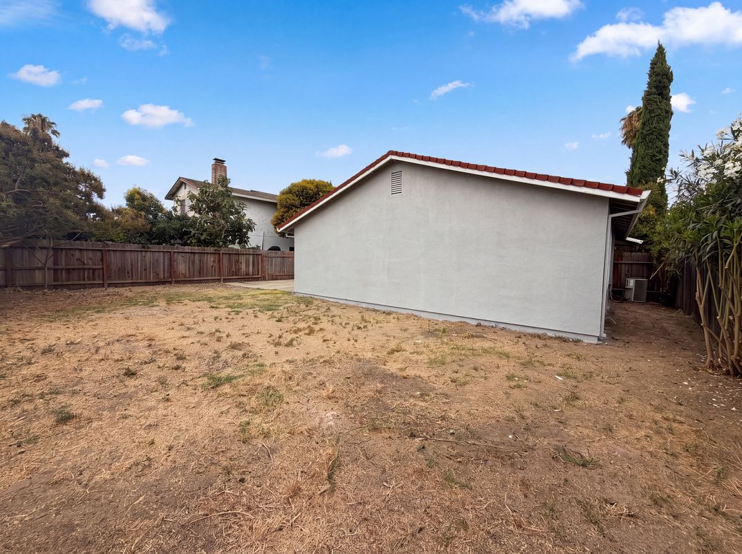 Photo 24 of 25 of 7804 McClintock Way, Sacramento, CA