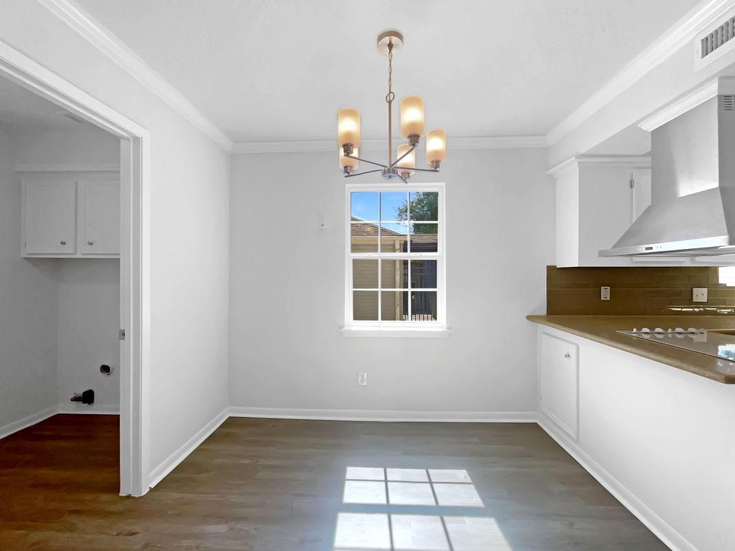 Photo 12 of 24 of 11307 Wickersham Ln, Houston, TX