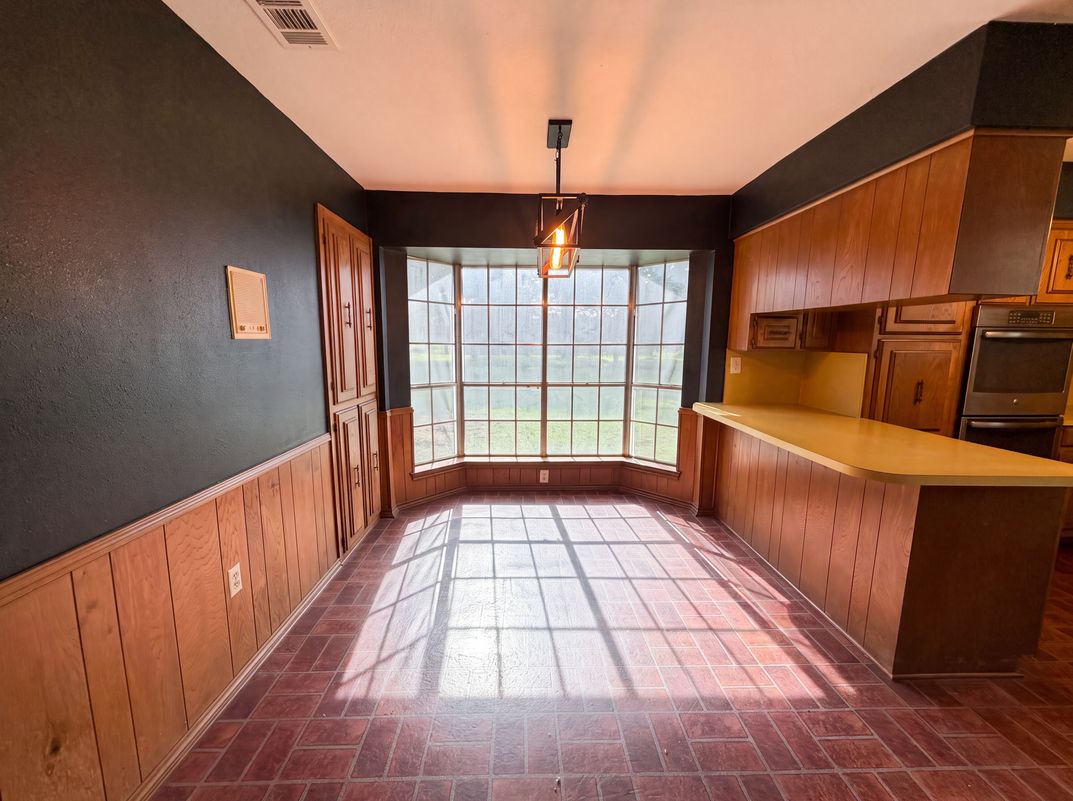 Photo 10 of 20 of 100 Dubb Ln, Red Oak, TX