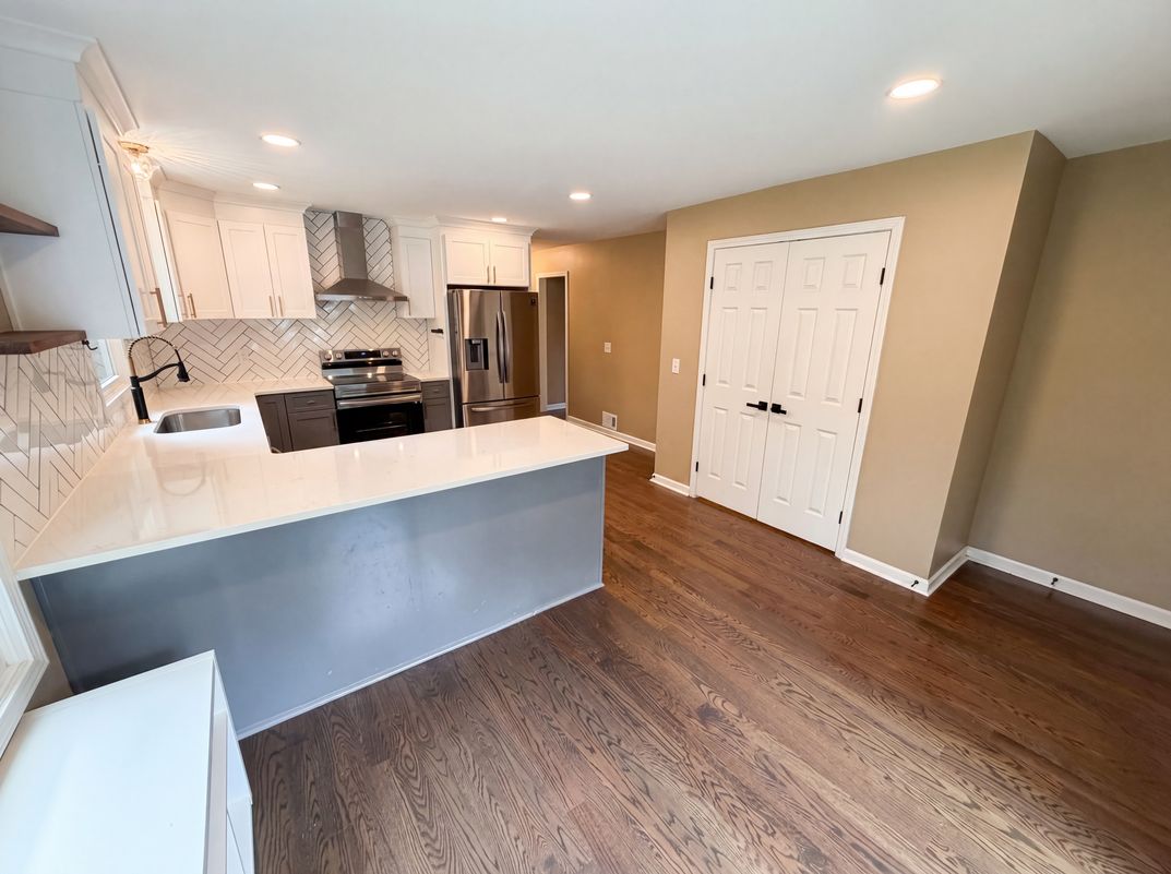 Photo 26 of 38 of 1772 Huntingford Dr, Marietta, GA