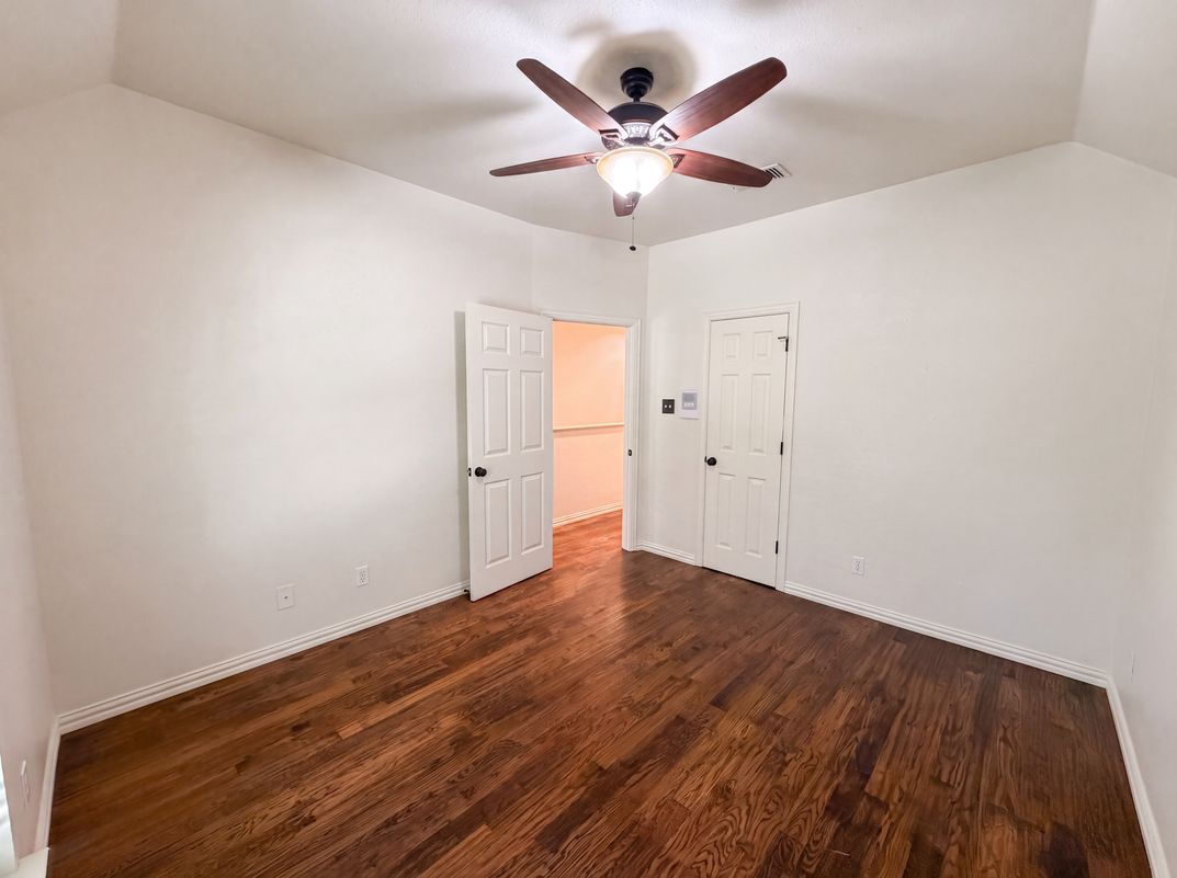 Photo 22 of 38 of 4606 Mill Wood Dr, Colleyville, TX