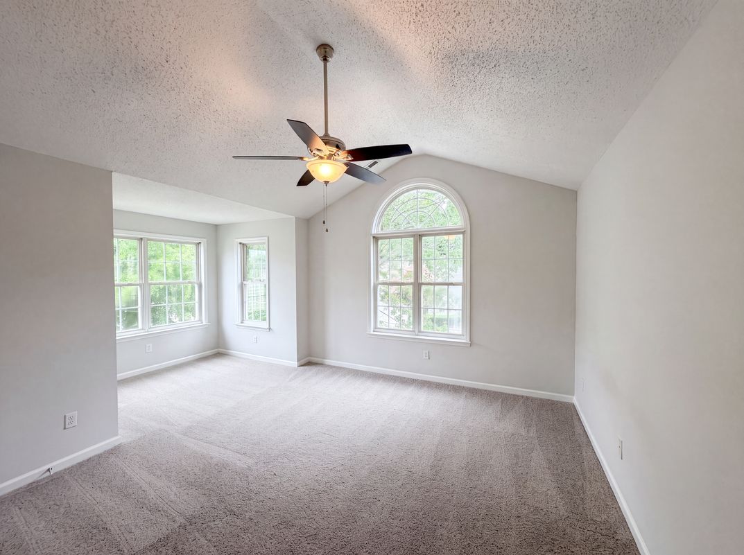 Photo 4 of 17 of 4549 Drewbridge Way, Raleigh, NC
