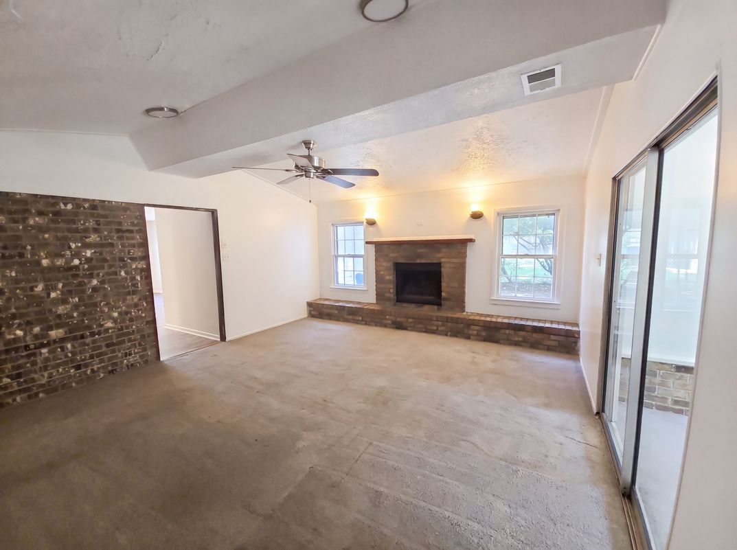 Photo 3 of 27 of 1610 Battery Creek Rd, Beaufort, SC