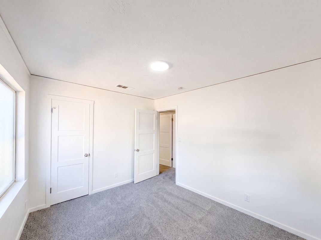 Photo 27 of 41 of 4601 Summit Way, Sacramento, CA