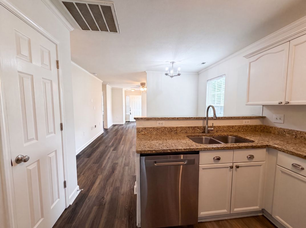 Photo 8 of 17 of 946 Olde Towne Way, Rock Hill, SC