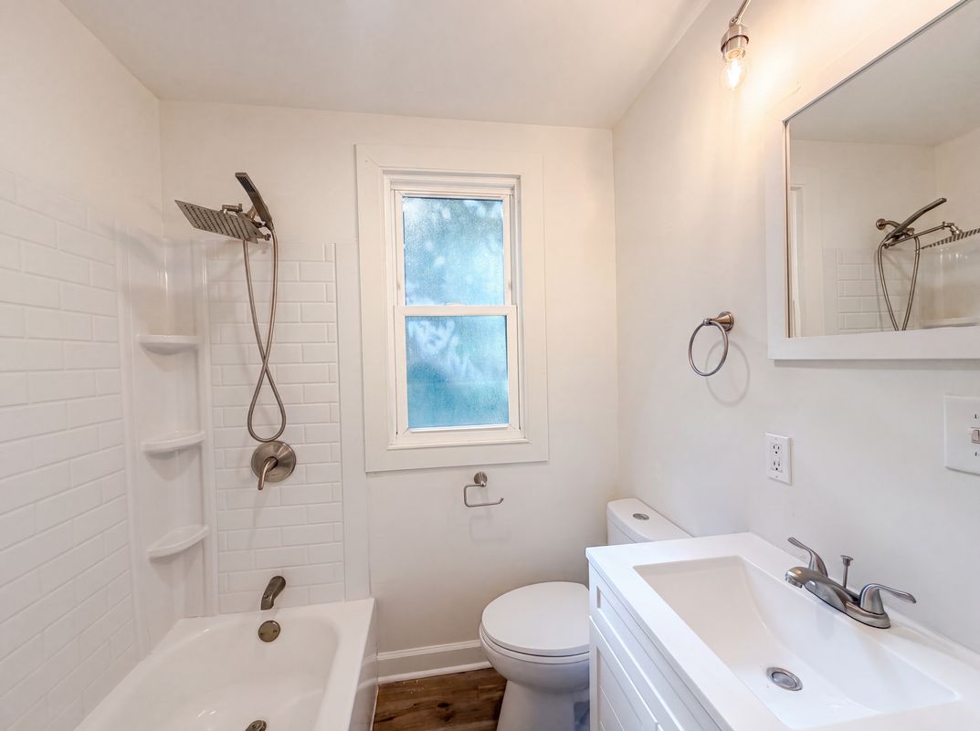 Photo 15 of 22 of 415 N 4th St, Saint Charles, MO