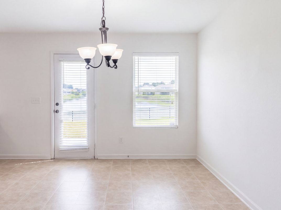 Photo 7 of 26 of 172 Bermuda Lakes Dr, Meridianville, AL