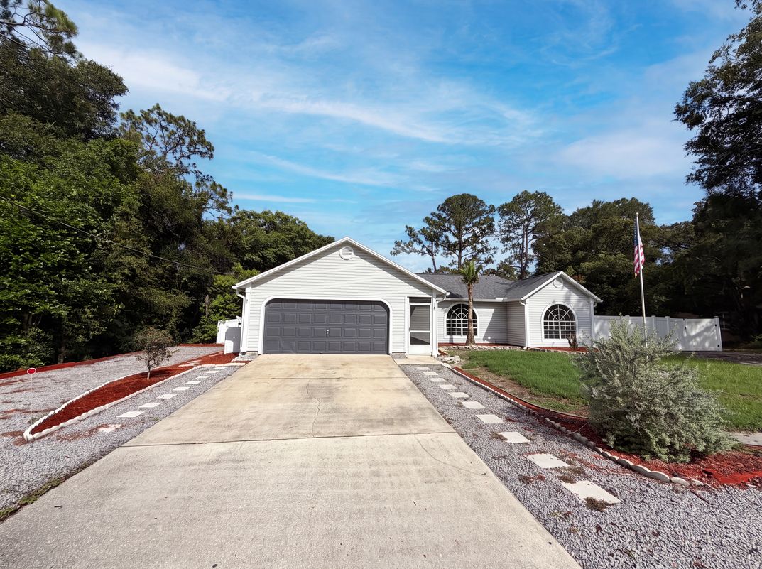 Photo 19 of 23 of 29 Valencia Cir, Debary, FL
