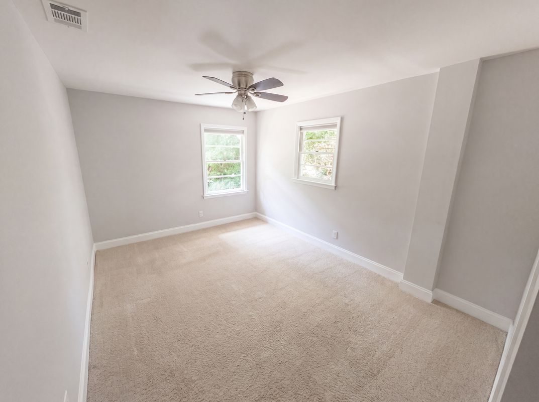 Photo 10 of 26 of 2336 Nesbitt Dr NE, Brookhaven, GA